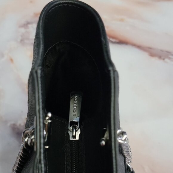 Michael Kors Outlet Jet Set Large Logo Shoulder Bag Color: Black :) - Picture 10 of 17